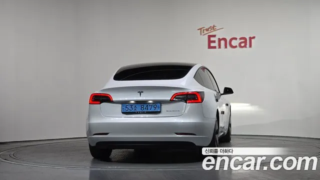 Tesla Model 3 2021