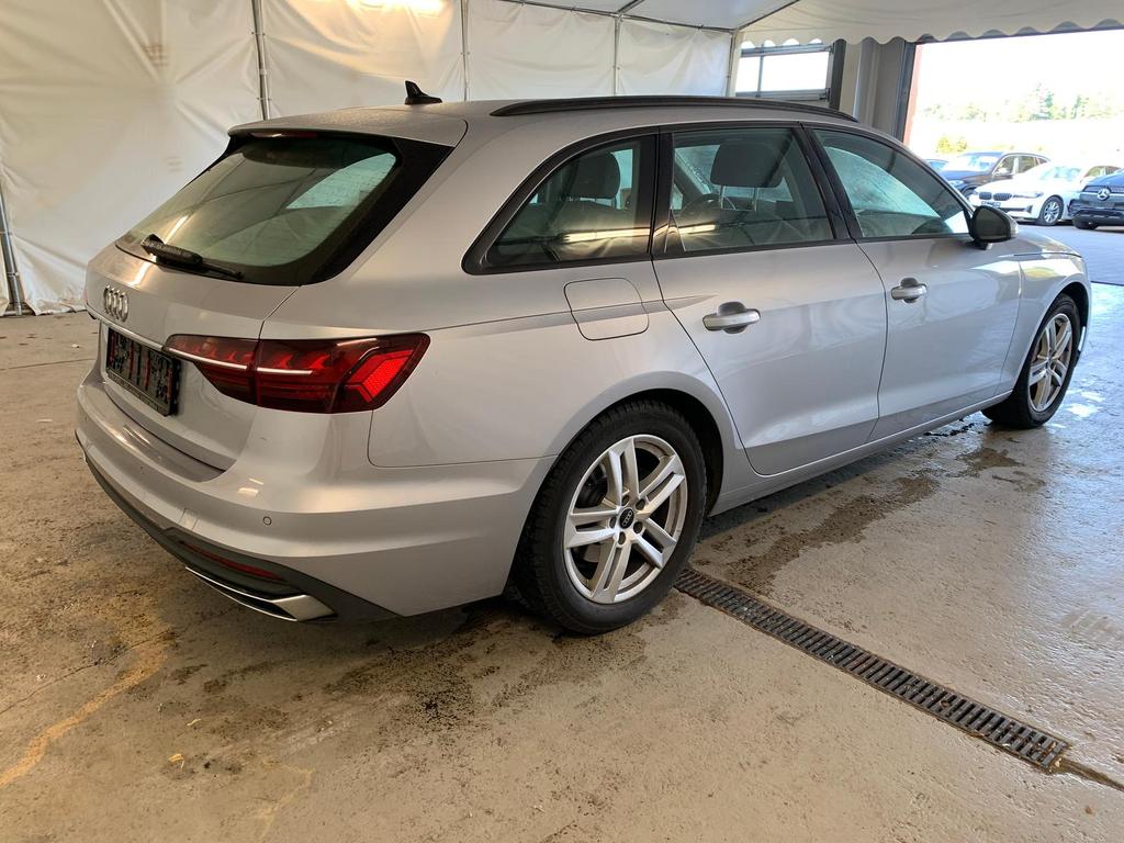 Audi A4 2023