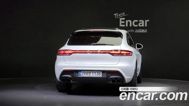 Porsche Macan 2022
