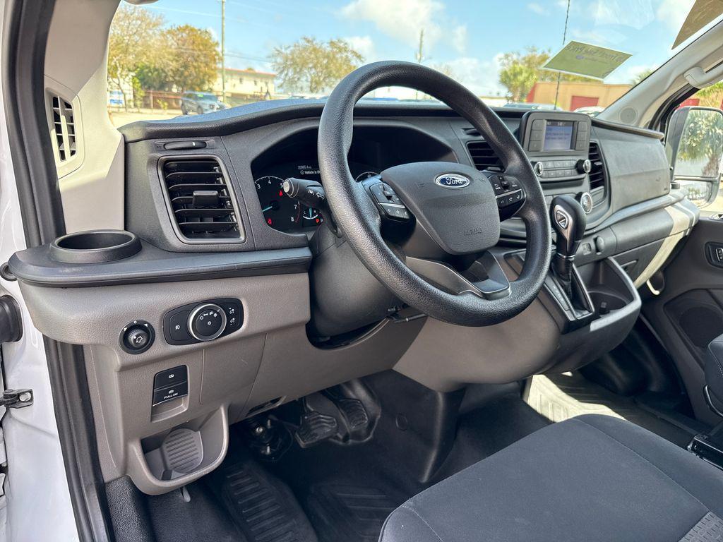Ford Transit 2024