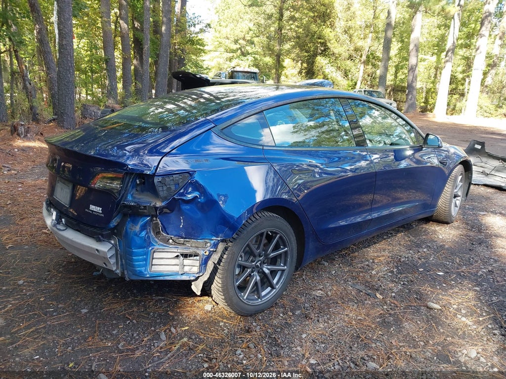 Tesla Model 3 2022