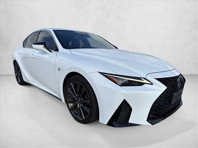 Lexus IS 2022