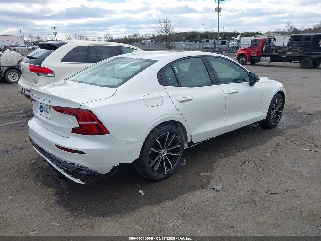 Volvo S60 2024
