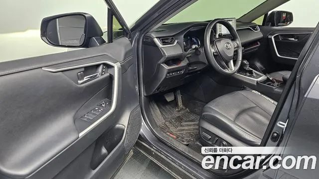 Toyota RAV4 2021