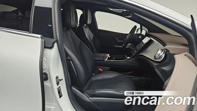 Mercedes-Benz EQE 2022
