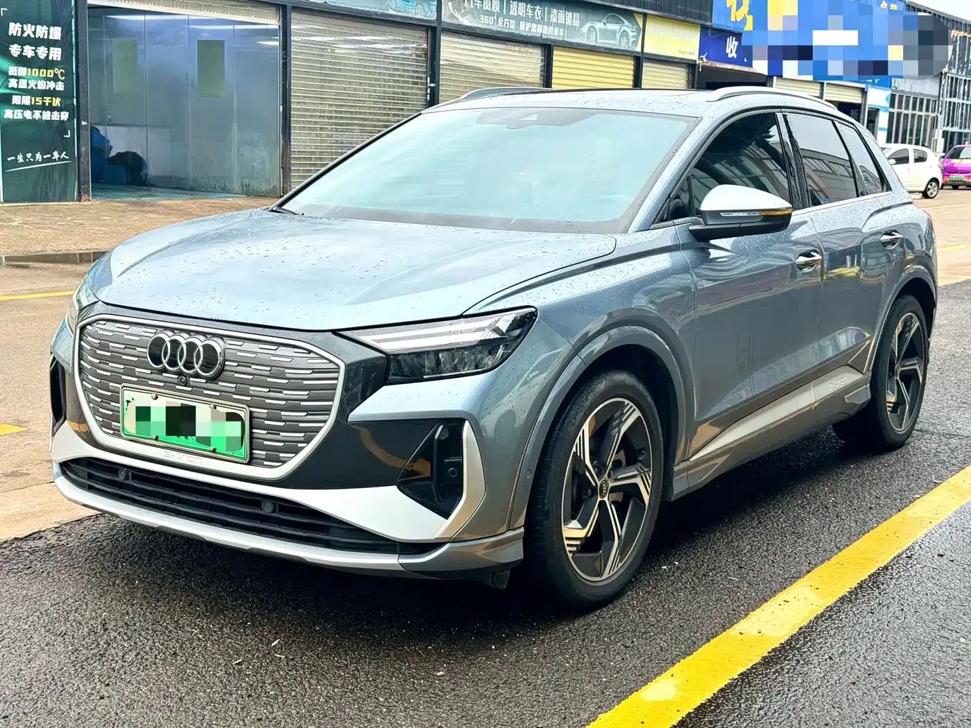 Audi Q4 e-tron 2023