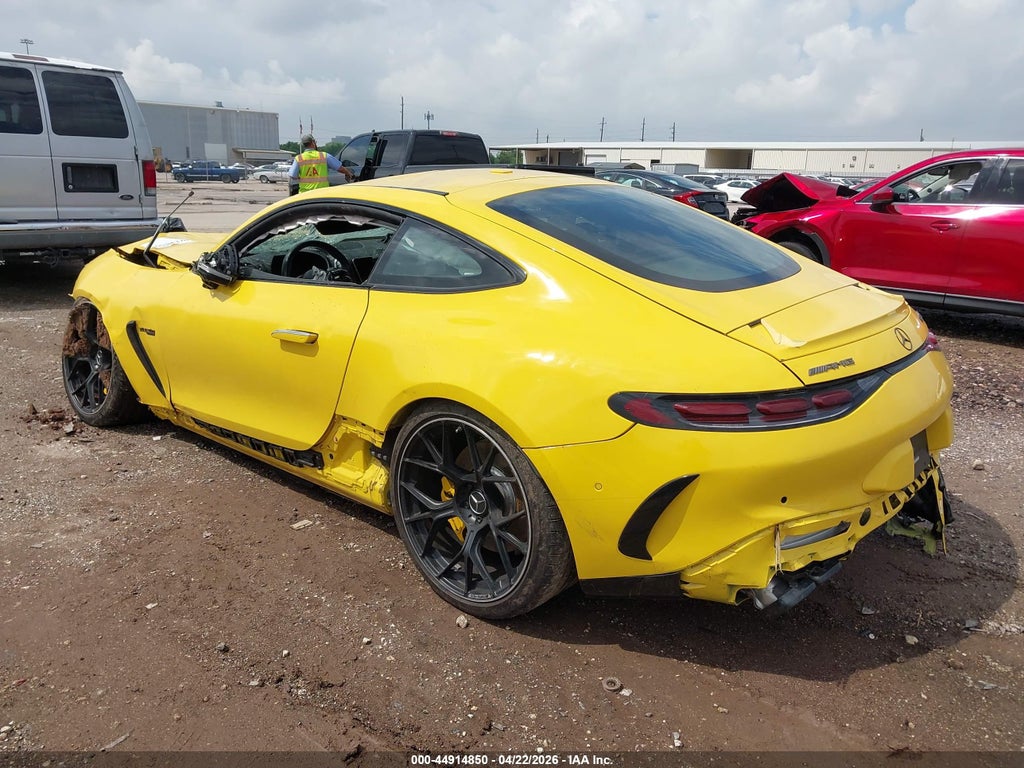 Mercedes-Benz AMG GT 2025