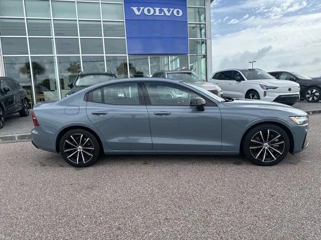 Volvo S60 2023