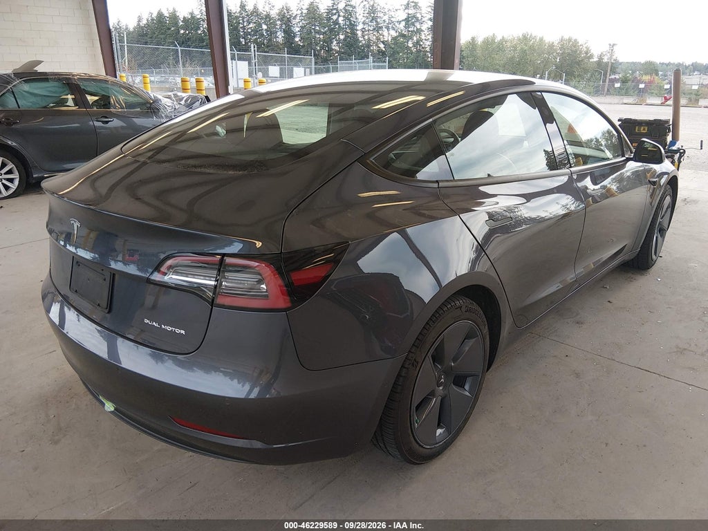 Tesla Model 3 2022