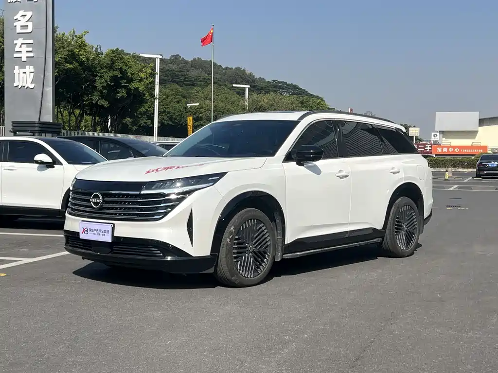 Nissan Pathfinder 2024