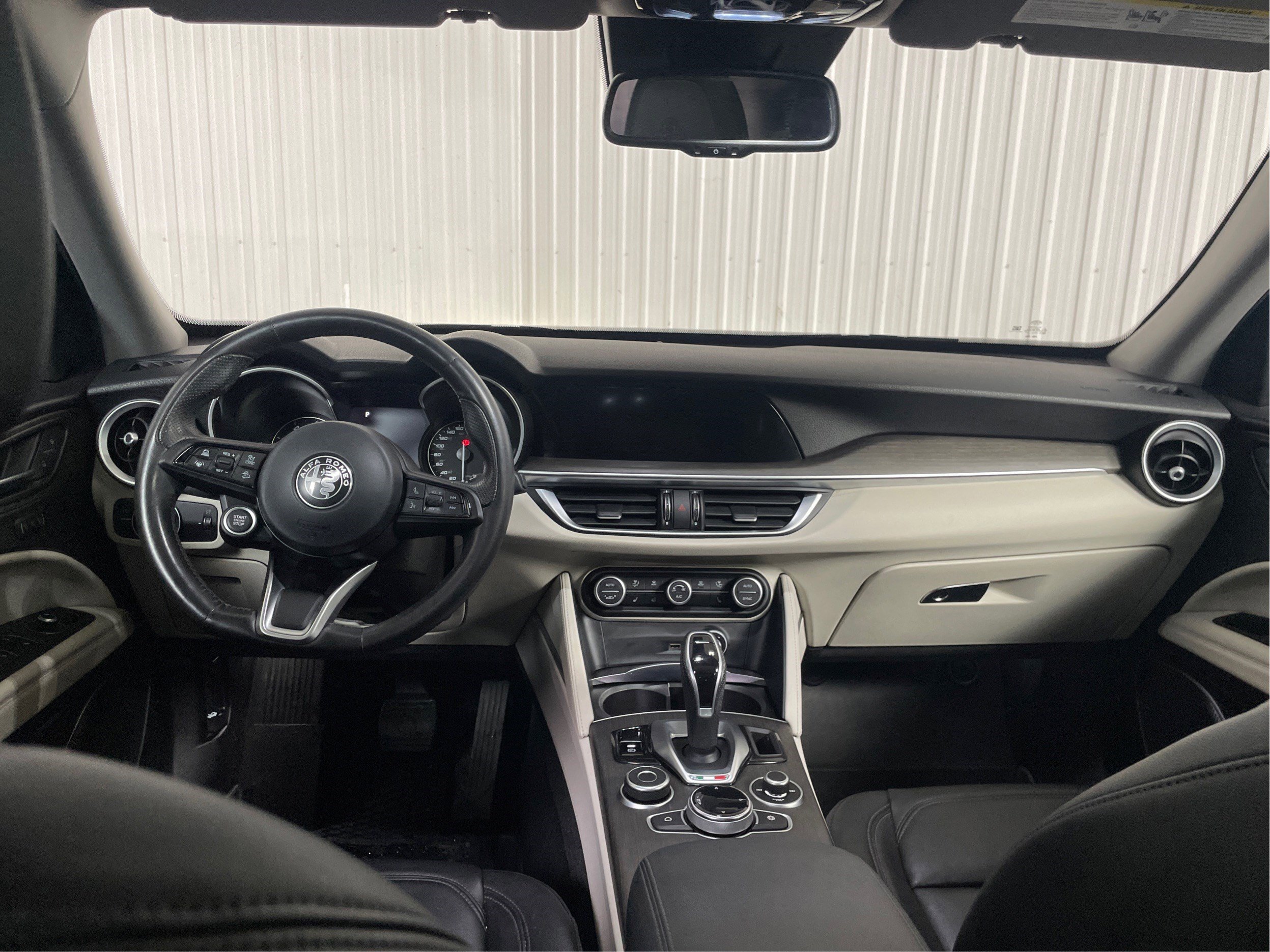 Alfa Romeo Stelvio 2021
