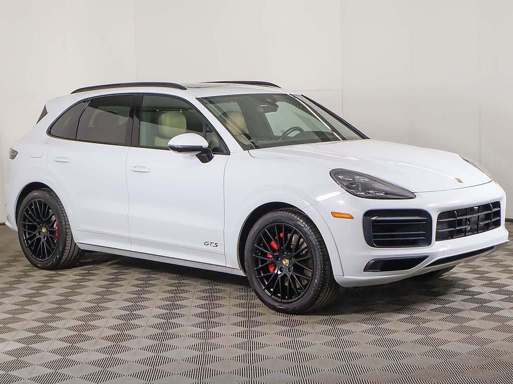 Porsche Cayenne 2022