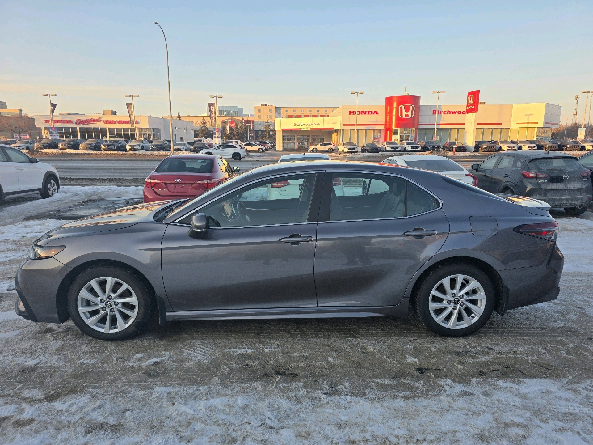 Toyota Camry 2024