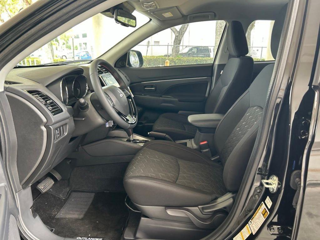 Mitsubishi Outlander Sport 2026