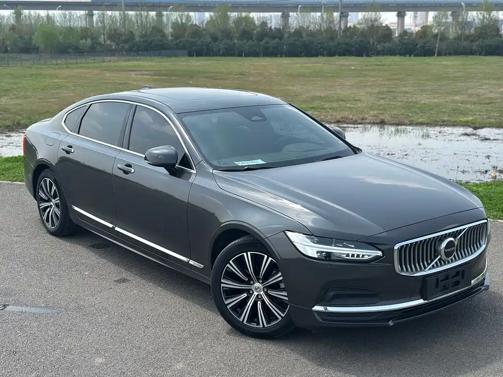 Volvo S90 2021