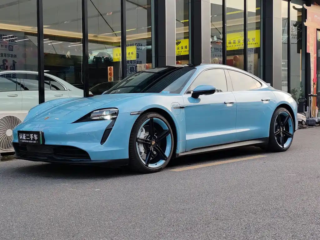Porsche Taycan 2021
