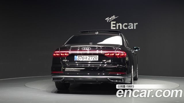 Audi A8 2021