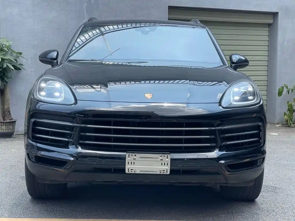 Porsche Cayenne 2022