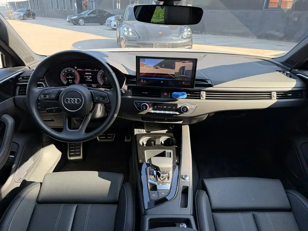 Audi A4 2025