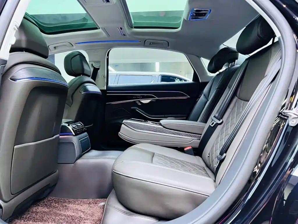 Audi A8 2025