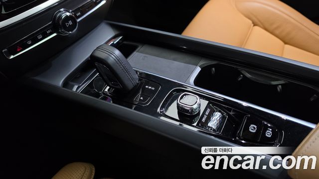 Volvo V60 2021