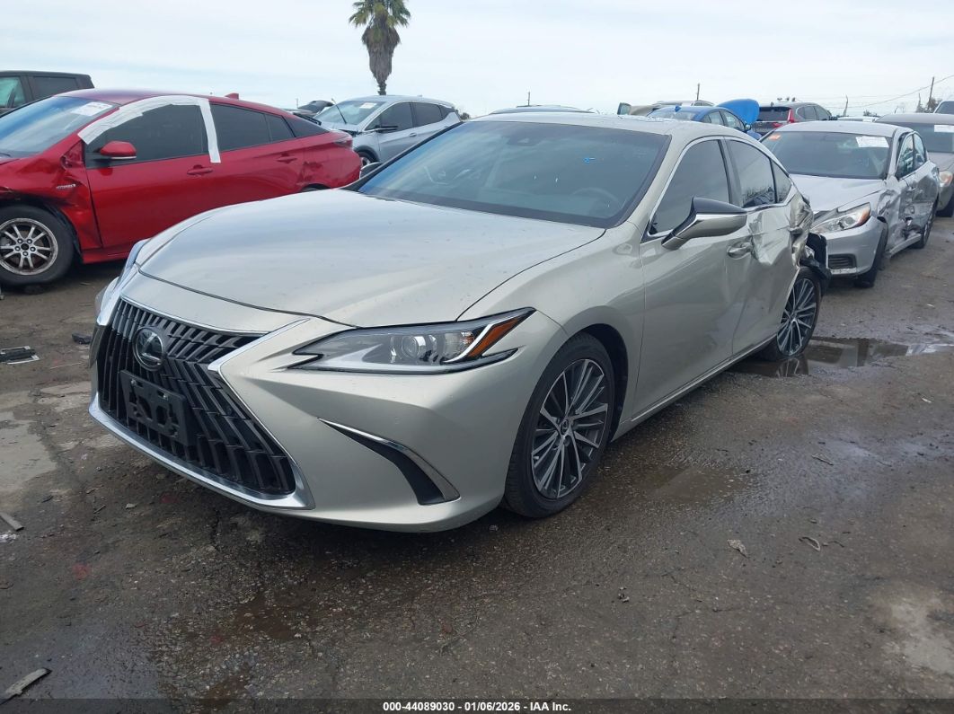 Lexus ES 2023