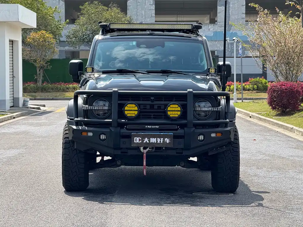 Tank 300 2022