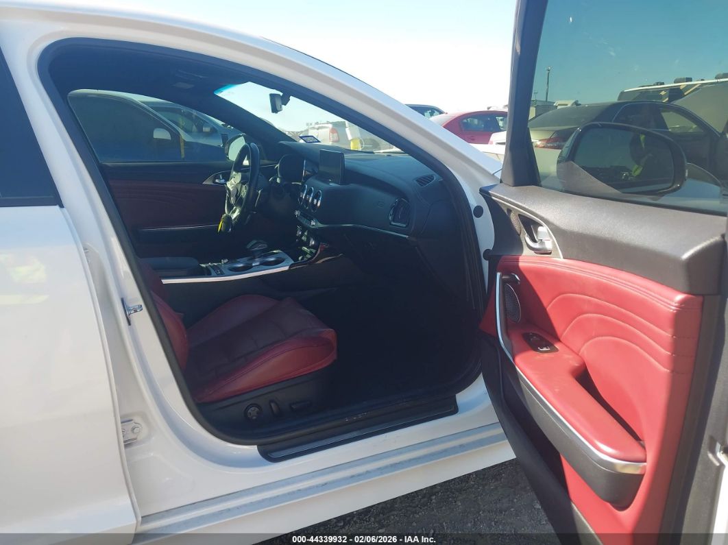 Kia Stinger 2023