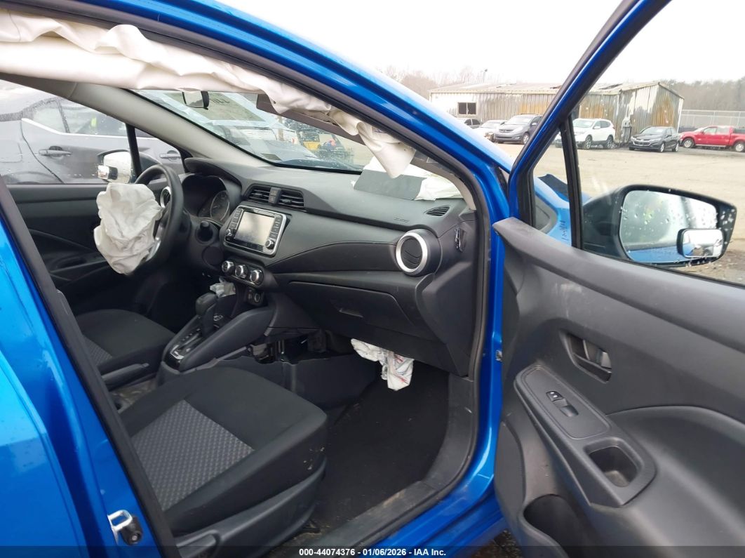 Nissan Versa 2021