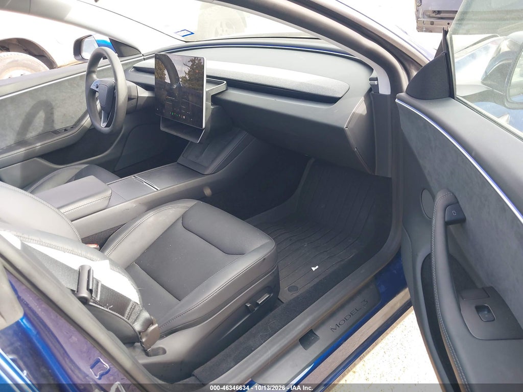 Tesla Model 3 2024