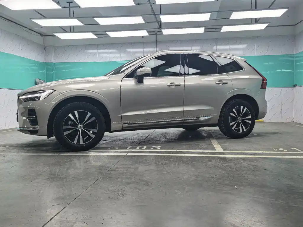 Volvo XC60 2023