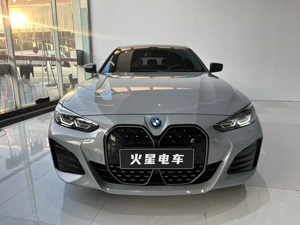 BMW i4 2024