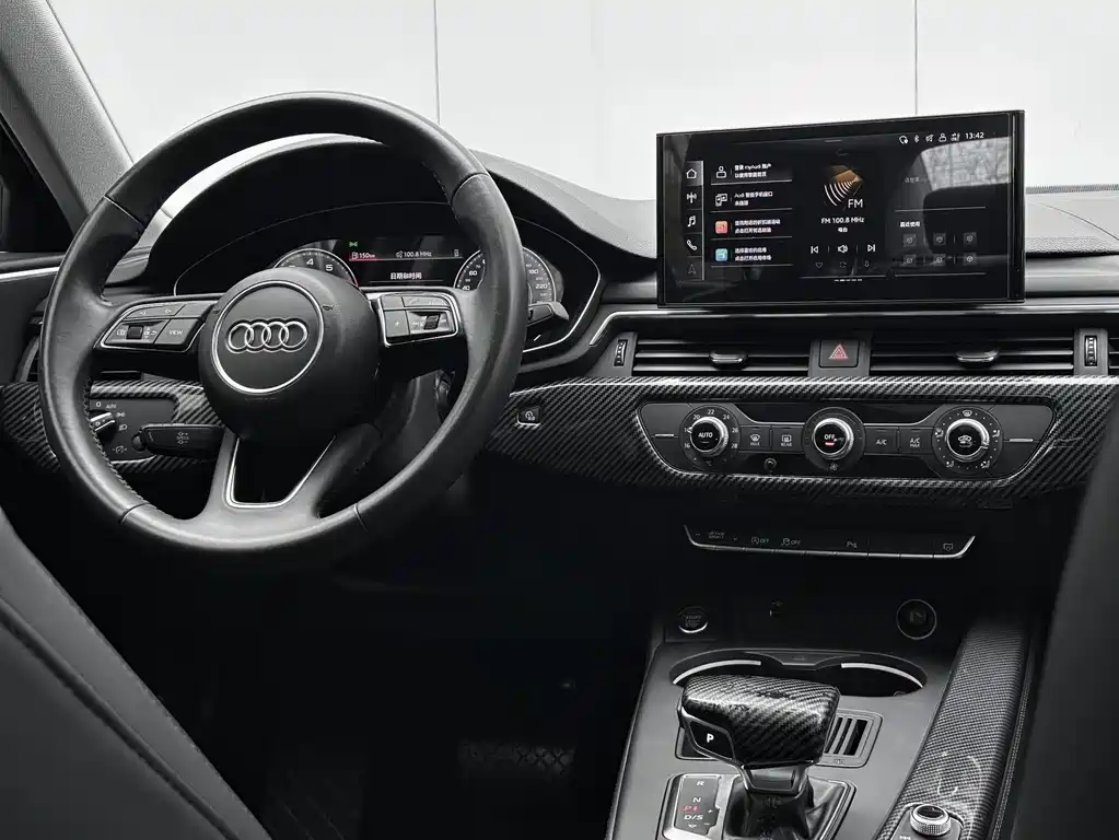 Audi A4 2022