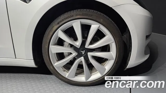 Tesla Model 3 2020