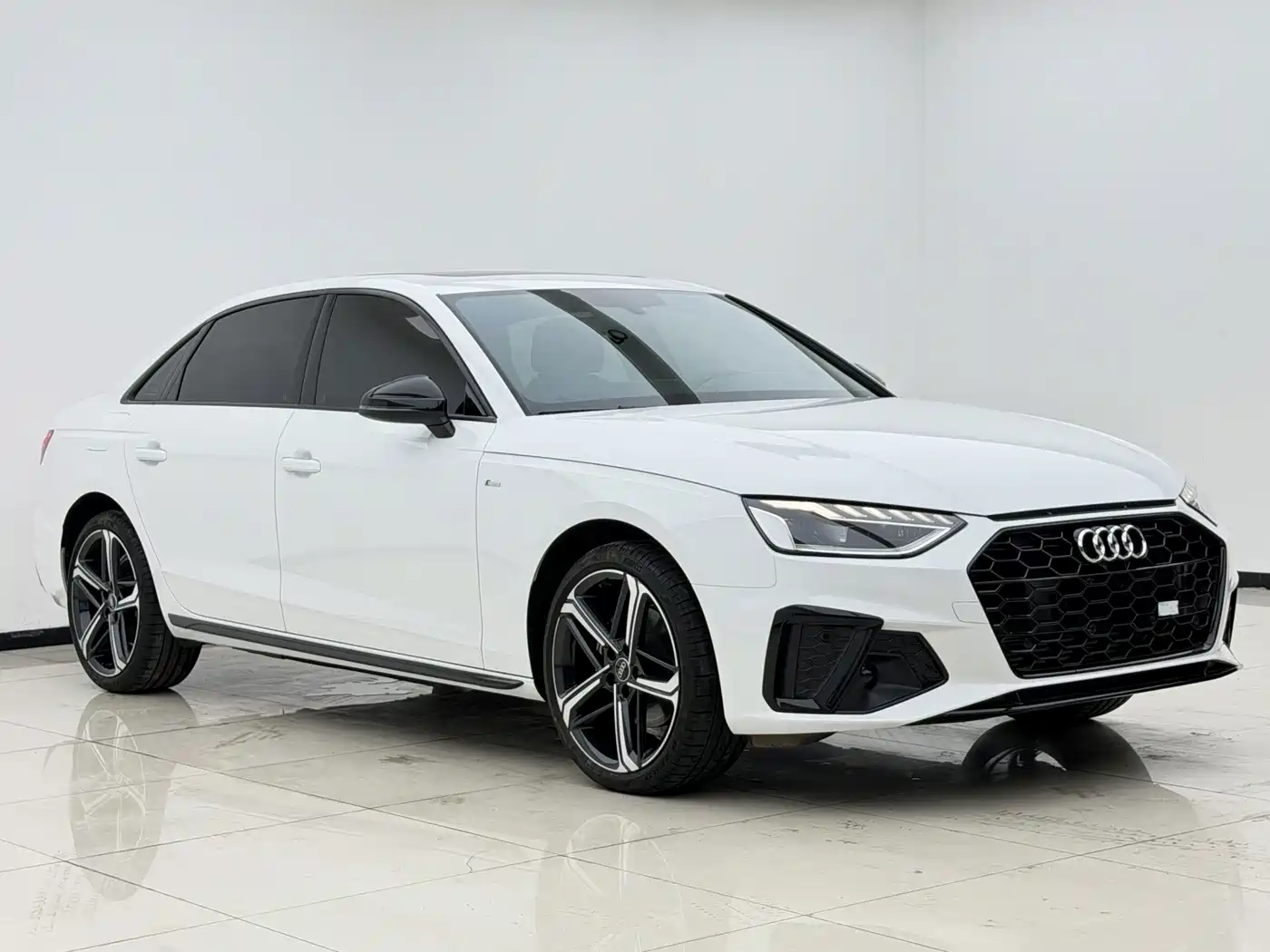 Audi A4 2025