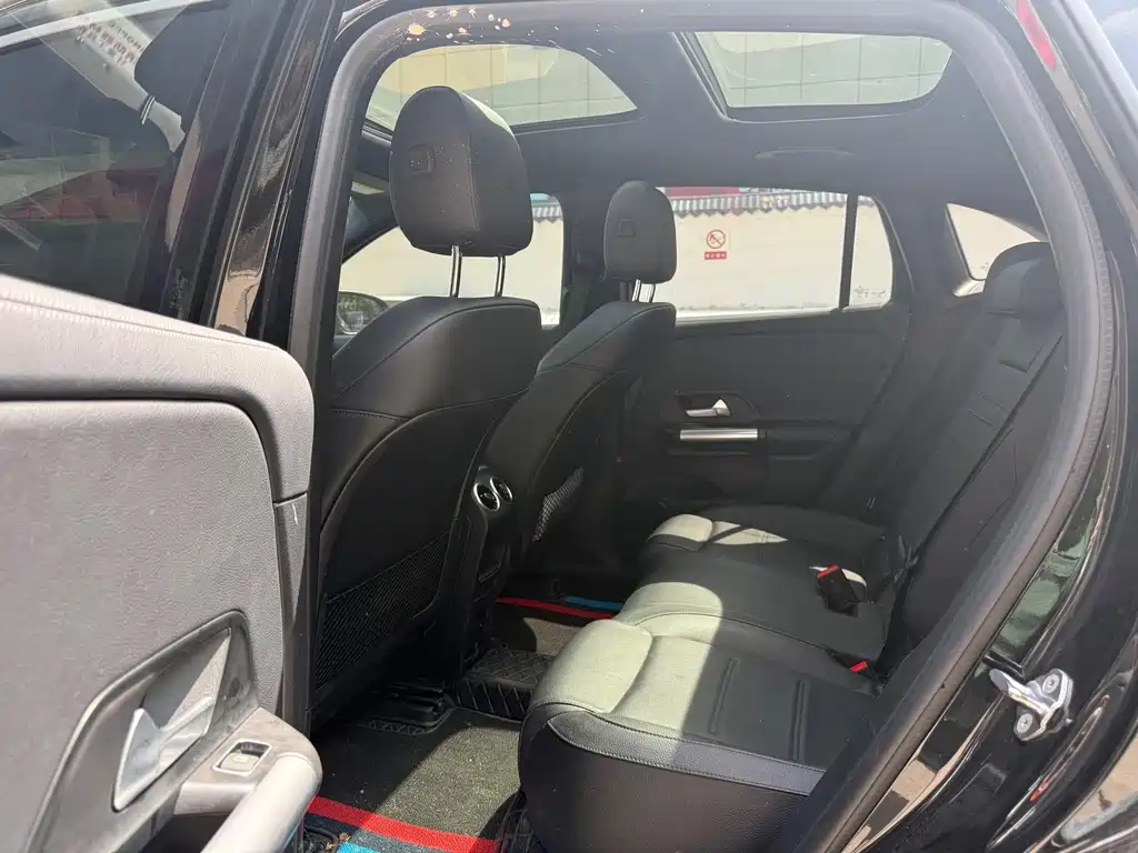 Mercedes-Benz EQA 2023