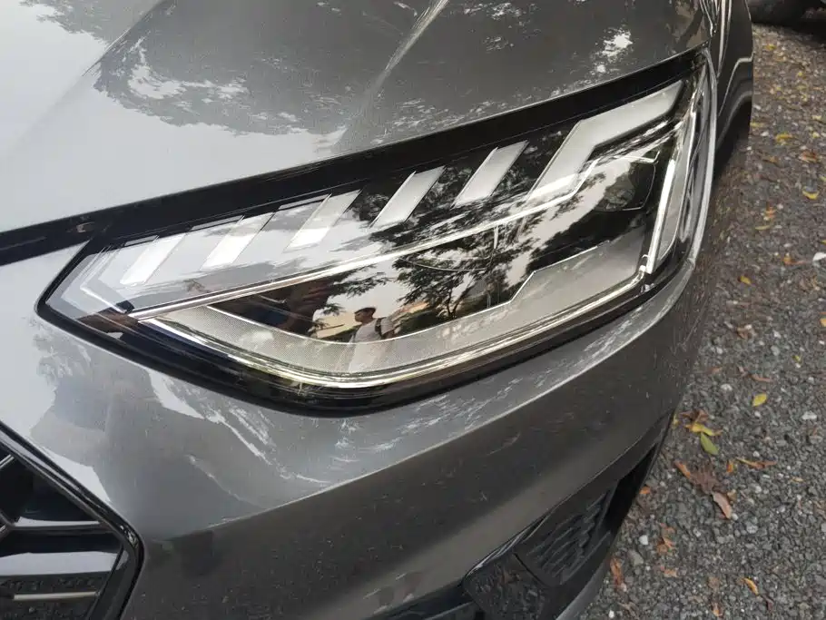 Audi A4 2025
