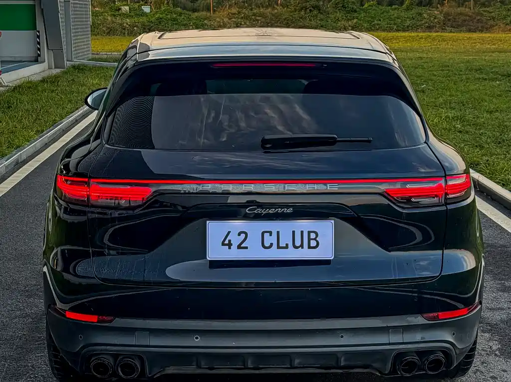 Porsche Cayenne 2023