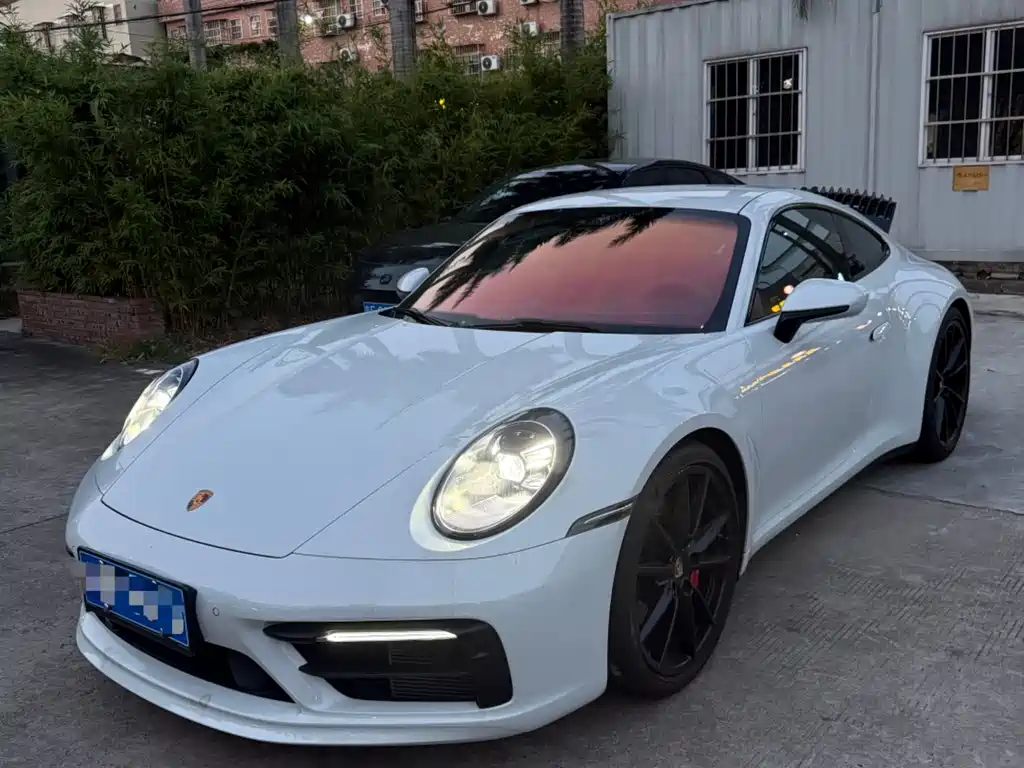 Porsche 911 2024