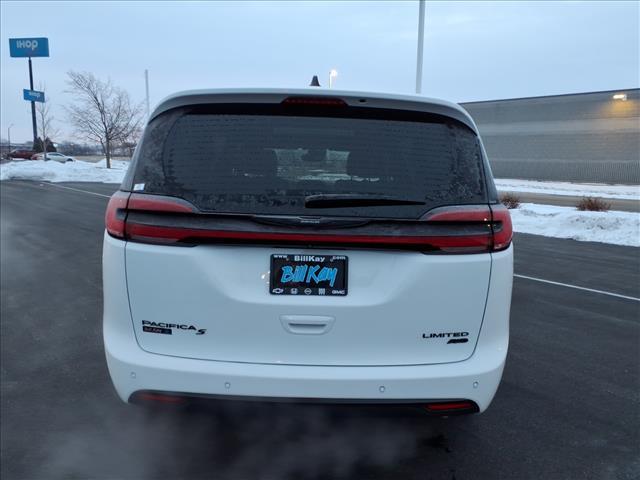 Chrysler Pacifica 2023