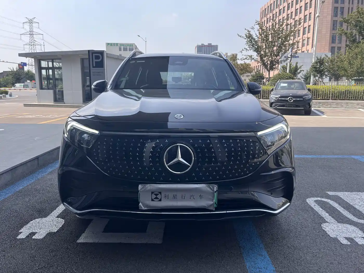 Mercedes-Benz EQB 2024
