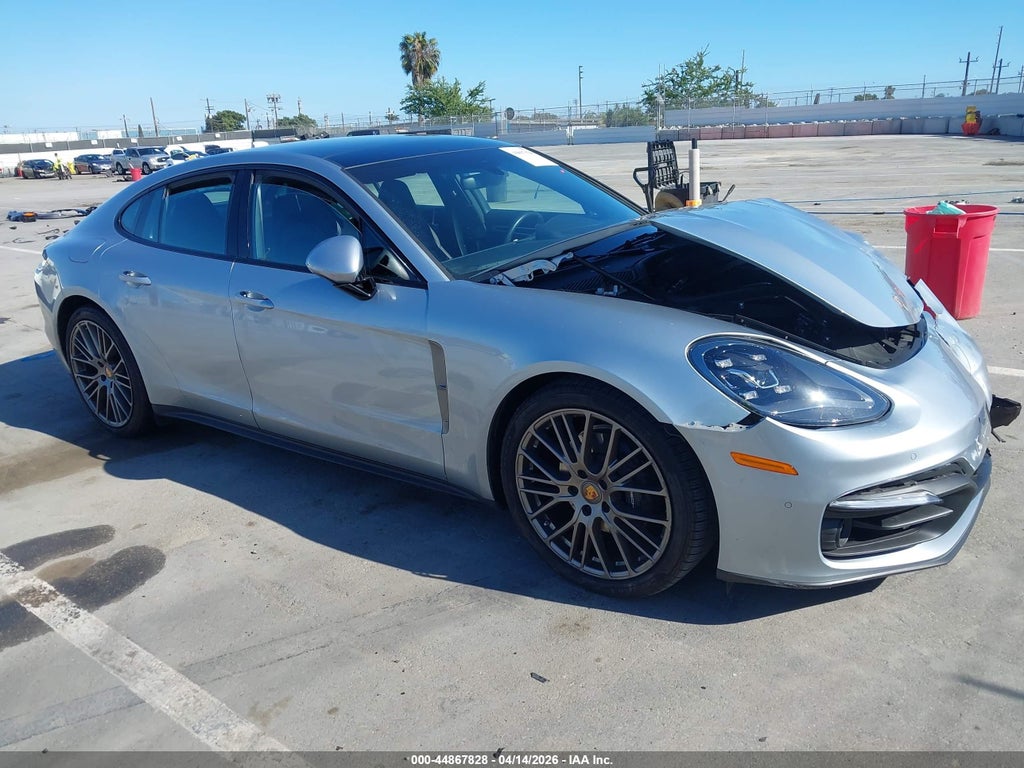 Porsche Panamera 2023