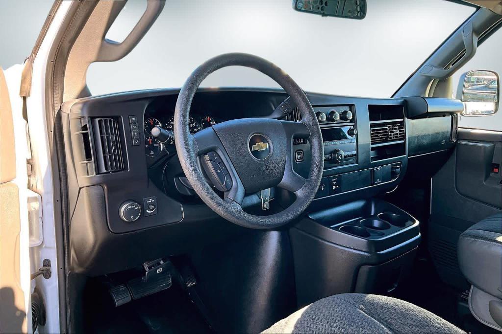 Chevrolet Express 2024