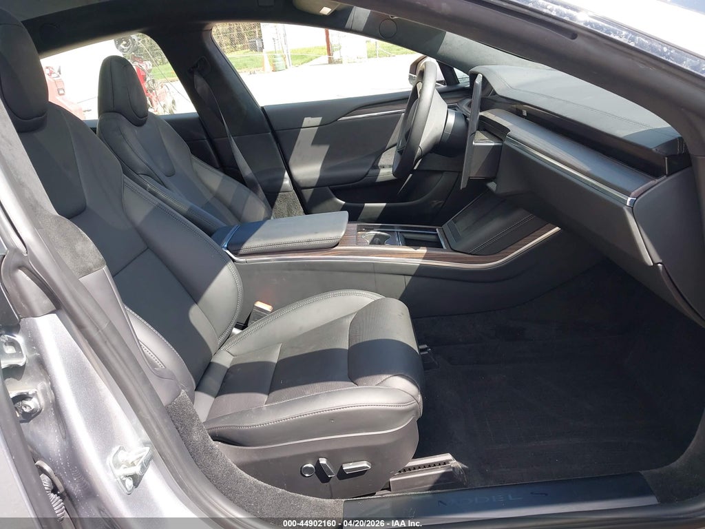 Tesla Model S 2025