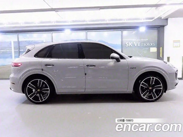 Porsche Cayenne 2022