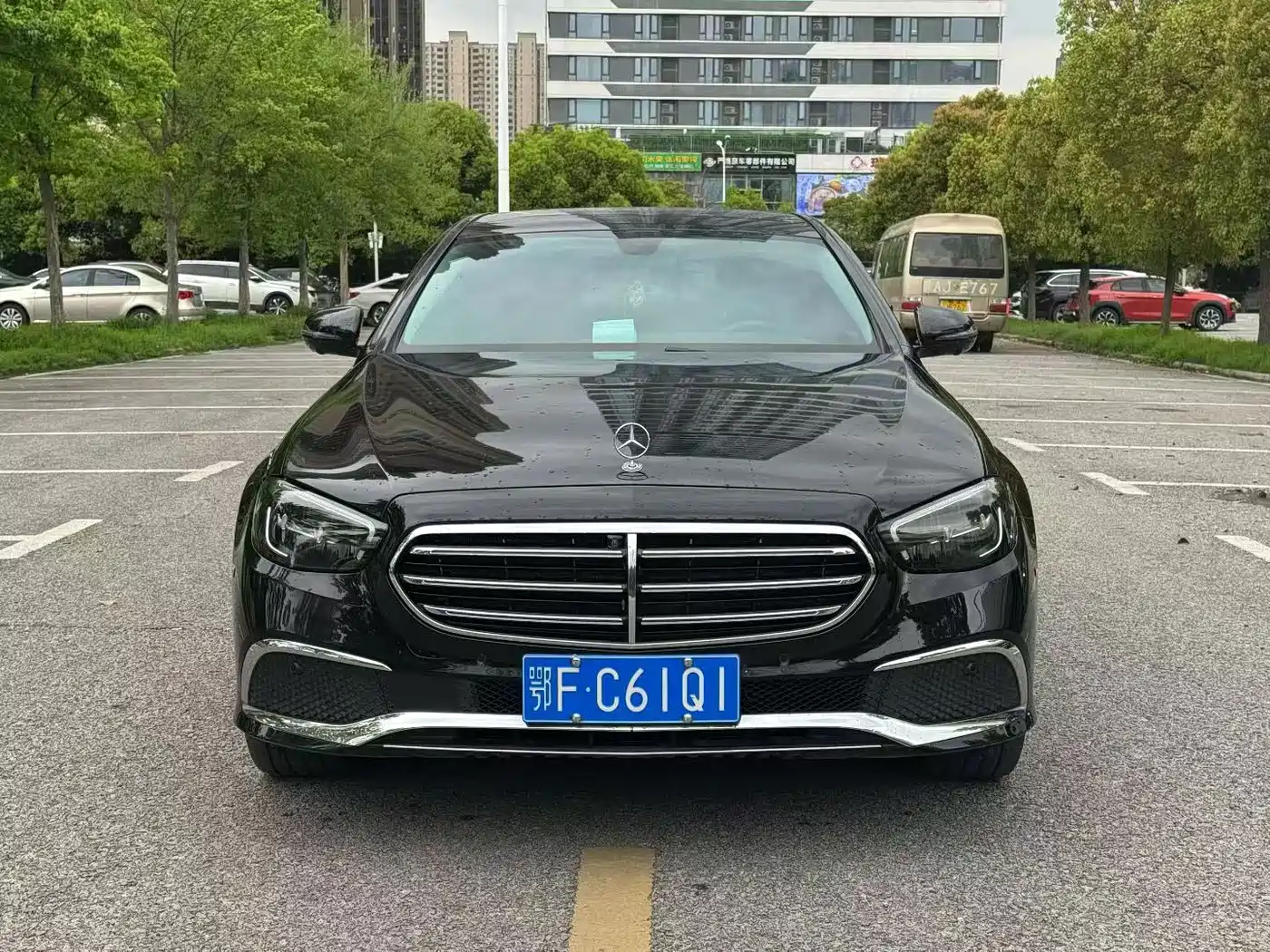 Mercedes-Benz E-Класс 2023