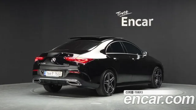 Mercedes-Benz CLA 2023