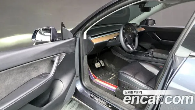 Tesla Model Y 2021