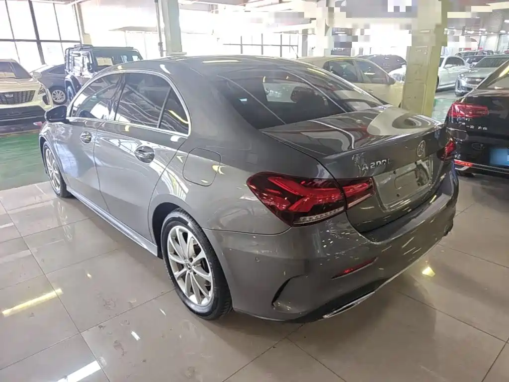 Mercedes-Benz A-Класс 2021