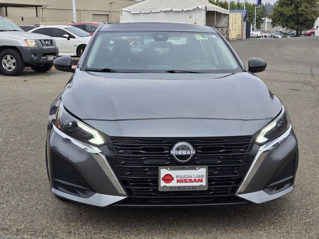 Nissan Altima 2025
